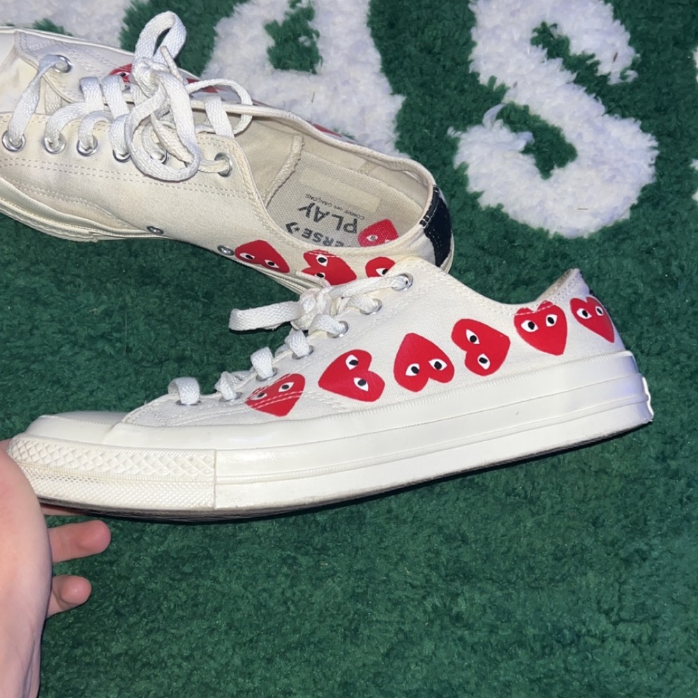 CDG CONVERSE SIZE 10